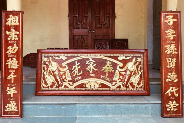 Cách chọn & sắp đặt câu đối cho phòng thờ 2