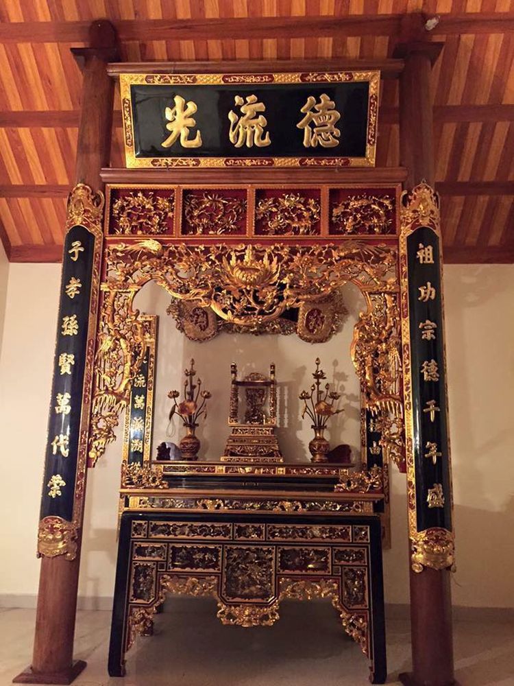 Cách chọn & bố trí câu đối cho phòng thờ 4