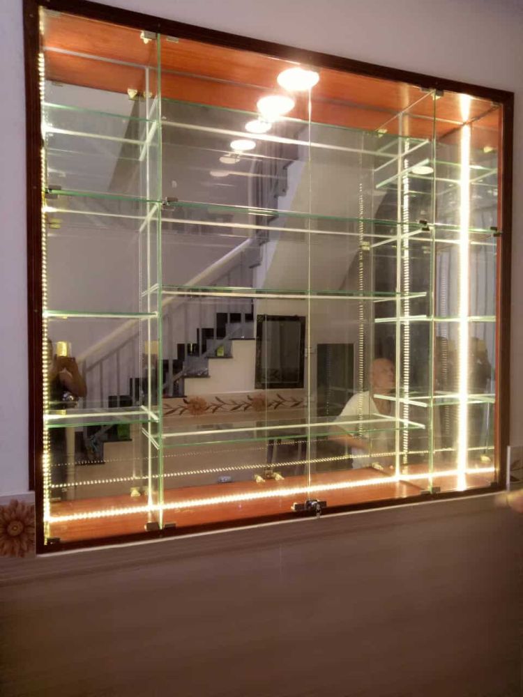 Cách chọn tủ âm tường phòng khách cho nhà nhỏ 5 tầng